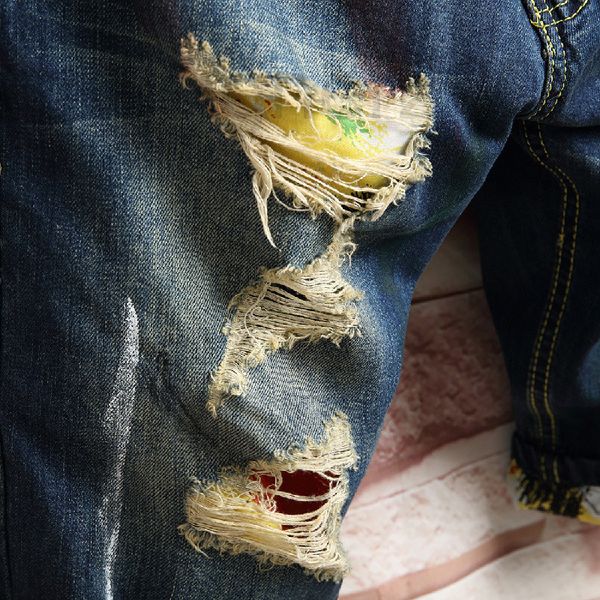men's shorts designer summer fashion brand color painted hole patched denim shorts are elastic and loose. it is a casual trend. pants w, White;black
men's shorts designer summer fashion brand color painted hole patched denim shorts are elastic and loose. it is a casual trend. pants w, White;black