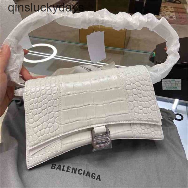 balenciga handbags designer sling back crocodile embossed armpit one shoulder portable hourglass bag female ge
balenciga handbags designer sling back crocodile embossed armpit one shoulder portable hourglass bag female ge