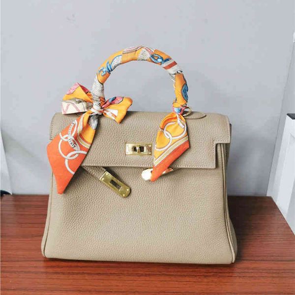 foreign style hermee high-grade handbag kelliess leather women's bags outer seam single shoulder messenger bag classic versatile trend
foreign style hermee high-grade handbag kelliess leather women's bags outer seam single shoulder messenger bag classic versatile trend
