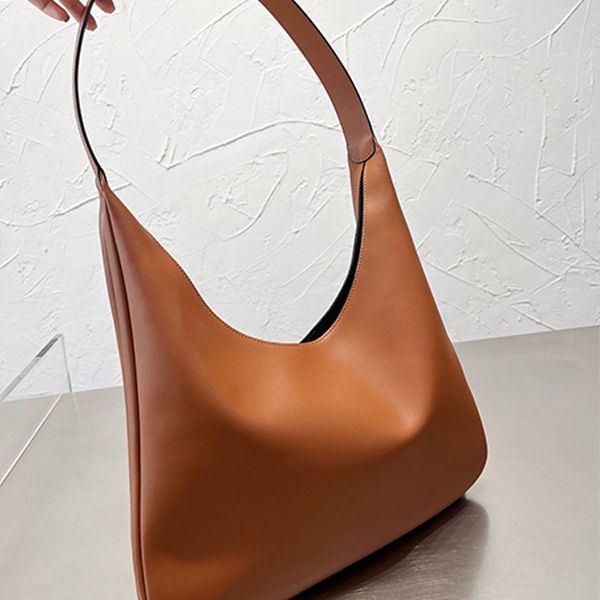 classic half moon soft hobo bag women's designer fashion shoulder bags black letter tote bags strap women's purse fashion armpit l
classic half moon soft hobo bag women's designer fashion shoulder bags black letter tote bags strap women's purse fashion armpit l