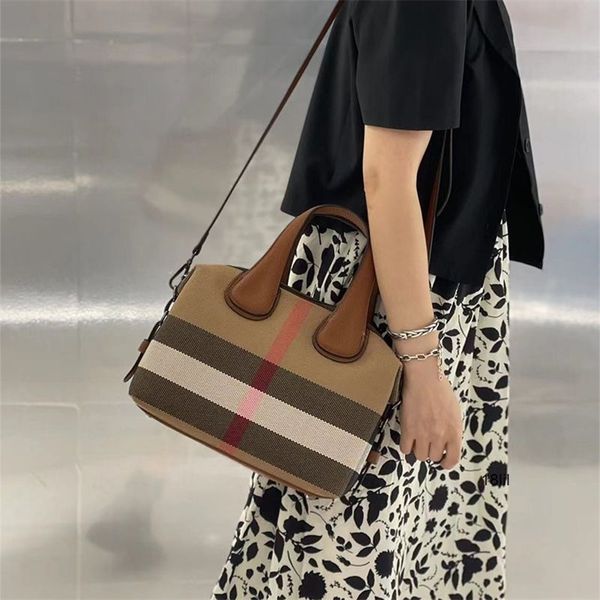 burbrerys crossbody handbags bags burbrery luxuries designers women bag purses totes designer woman handbag shoulder wallets m42b
burbrerys crossbody handbags bags burbrery luxuries designers women bag purses totes designer woman handbag shoulder wallets m42b