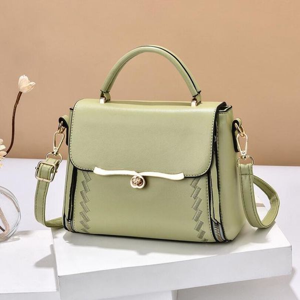 evening bags ladies thread small square fashion shoulder casual women s handbag lock messenger simple l220913
evening bags ladies thread small square fashion shoulder casual women s handbag lock messenger simple l220913