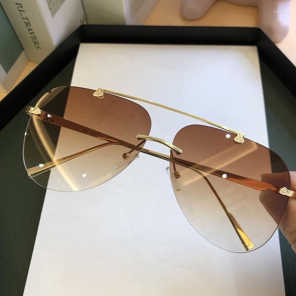 sunglasses feishini brand metal rimless men mirror fashion 2022 trendy pilot womens sun glasses uv protector gradient eyewear, White;black
sunglasses feishini brand metal rimless men mirror fashion 2022 trendy pilot womens sun glasses uv protector gradient eyewear, White;black