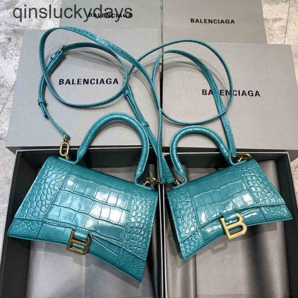 designer balenciga european handbag american hourglass large small letter buckle single shoulder messenger
designer balenciga european handbag american hourglass large small letter buckle single shoulder messenger