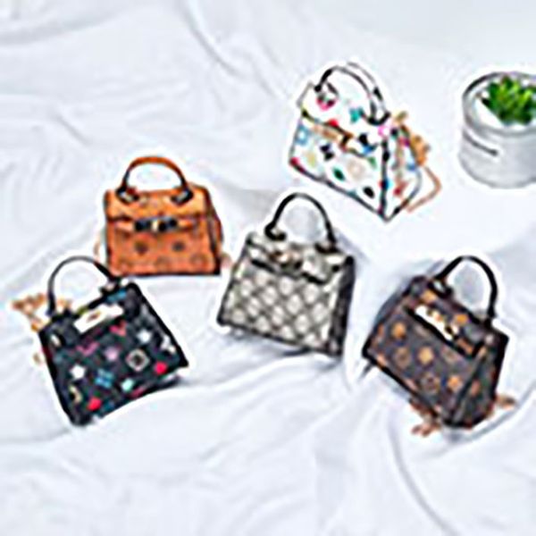 new bag classic pattern kids handbags fashion baby mini purse shoulder bags teenager children girls messenger bags cute christmas gifts, Black
new bag classic pattern kids handbags fashion baby mini purse shoulder bags teenager children girls messenger bags cute christmas gifts, Black