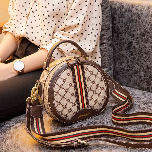 french bag style women's new 2022 small sense of texture crossbody bag fashion handbags
french bag style women's new 2022 small sense of texture crossbody bag fashion handbags