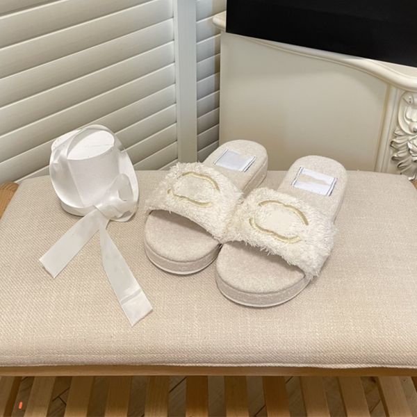 2022 new fashion women fluffy sandal flat slipper cute fashion woolskin summer fall heel slippers slides flip flops mule womens daily commut, Black
2022 new fashion women fluffy sandal flat slipper cute fashion woolskin summer fall heel slippers slides flip flops mule womens daily commut, Black