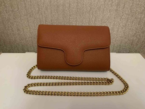 new handbags classic pattern material gold chain silver chain handbag trend shoulder bag fashion shoulder bags
new handbags classic pattern material gold chain silver chain handbag trend shoulder bag fashion shoulder bags