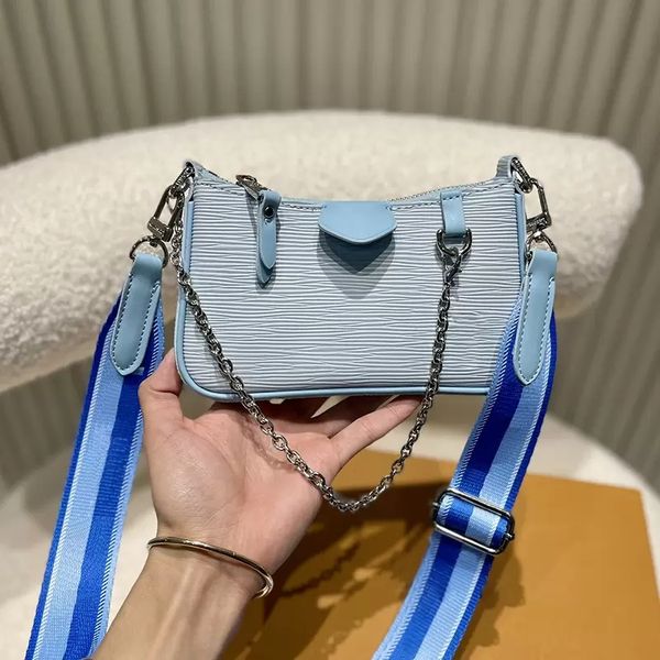 fashion women luxurys crossbody bag famous classical designer messenger lady cross body bags handbag female tote satchel purse black gold an, Black;red
fashion women luxurys crossbody bag famous classical designer messenger lady cross body bags handbag female tote satchel purse black gold an, Black;red