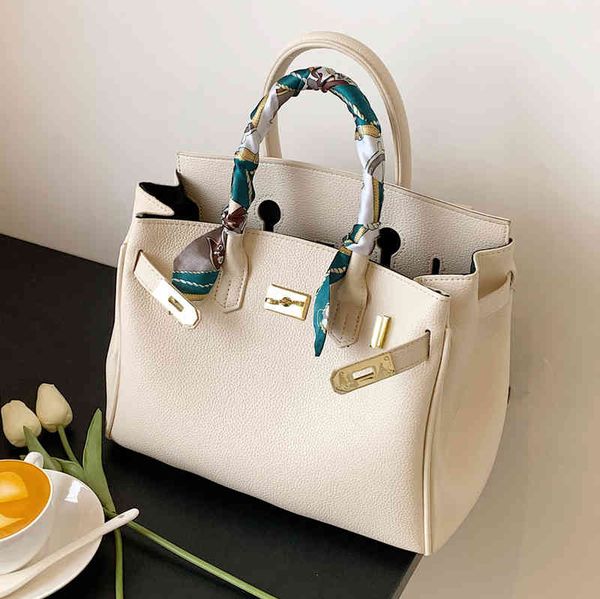 herme bags high sense new fashion ladies handbag women's bag 2022 new summer single shoulder messenger bag
herme bags high sense new fashion ladies handbag women's bag 2022 new summer single shoulder messenger bag