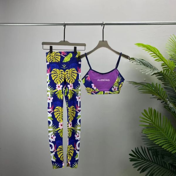 designer active sets fashion king's yoga workout kit women letter paris home flower vest halter pants fitness suit casual sports suit w
designer active sets fashion king's yoga workout kit women letter paris home flower vest halter pants fitness suit casual sports suit w