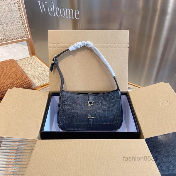 evening bags bags tote women shopping handbag underarm clutch leather pure color shoulder simple atmosphere messenger purses change wallet
evening bags bags tote women shopping handbag underarm clutch leather pure color shoulder simple atmosphere messenger purses change wallet