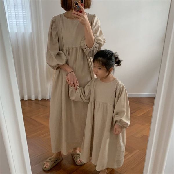 family matching outfits autumn and winter korean version of children's wear girls fashion parent-child lantern sleeve loose casual dres, Blue
family matching outfits autumn and winter korean version of children's wear girls fashion parent-child lantern sleeve loose casual dres, Blue