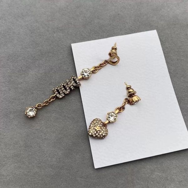 fashion classic charm letters earrings studs retro heart designer women brand earring jewelry gift luxury jewelry for party anniversary chai, Golden;silver
fashion classic charm letters earrings studs retro heart designer women brand earring jewelry gift luxury jewelry for party anniversary chai, Golden;silver