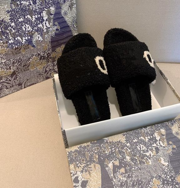 autumn winter wool slippers designer plush fur sandal leisure flat bottom sandals fashion warmth home fluffy furry warmth outdoor women slip, Black
autumn winter wool slippers designer plush fur sandal leisure flat bottom sandals fashion warmth home fluffy furry warmth outdoor women slip, Black