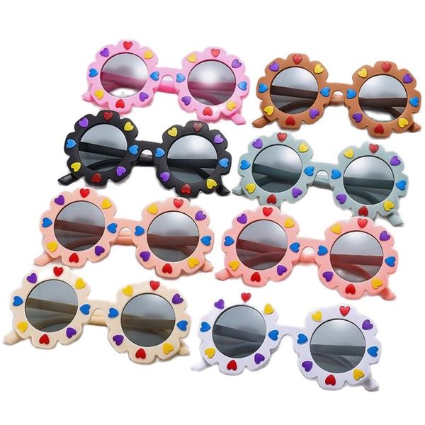 children sunglasses cartoon sunflower sun glasses kids adumbral anti-uv spectacles colorful peach heart eyeglasses round lens ornamental, White;black
children sunglasses cartoon sunflower sun glasses kids adumbral anti-uv spectacles colorful peach heart eyeglasses round lens ornamental, White;black