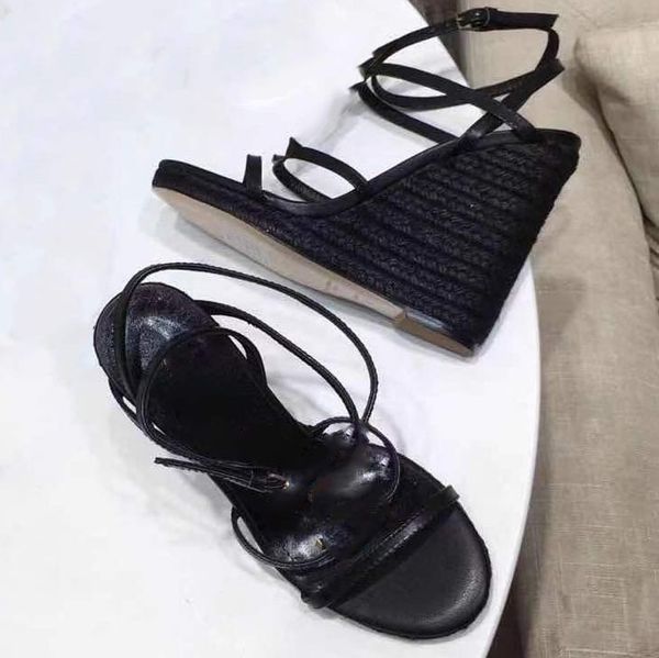 sandals designer sandals women sandal leather shoes 34-41 metal y slope heel leather brown black 2021-women sandal with box
sandals designer sandals women sandal leather shoes 34-41 metal y slope heel leather brown black 2021-women sandal with box