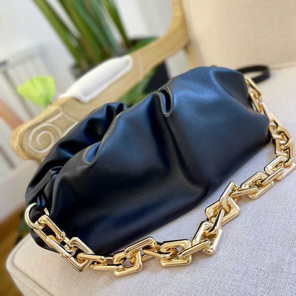 handbag desinger bags the pouch soft calfskin ladies large clutch bag chain genuine leather famous brand hand summer luxury fashion women
handbag desinger bags the pouch soft calfskin ladies large clutch bag chain genuine leather famous brand hand summer luxury fashion women