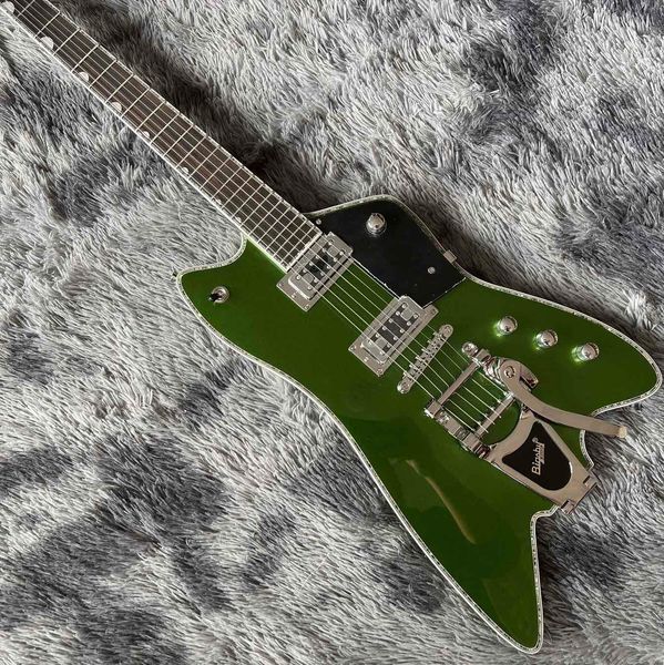 custom billybo electric guitar bigs tremolo bridge with silver hardware and abalone binding in green color
custom billybo electric guitar bigs tremolo bridge with silver hardware and abalone binding in green color
