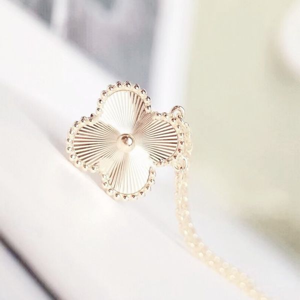 designer women's necklace classic fashion shell necklace 18k gold 4leaf grass girl valentine's day love gift 316l stainless steel, Silver
designer women's necklace classic fashion shell necklace 18k gold 4leaf grass girl valentine's day love gift 316l stainless steel, Silver