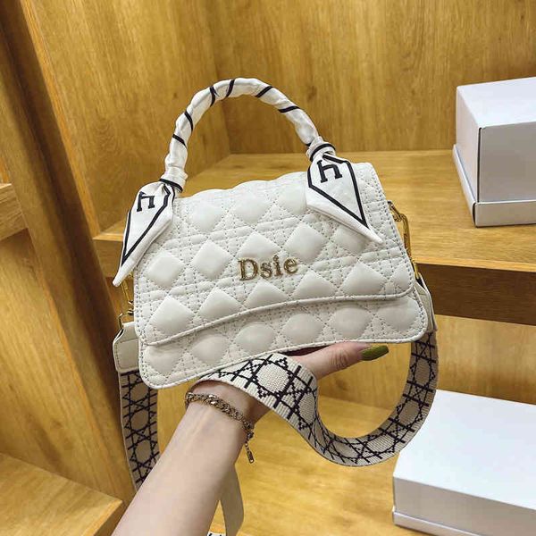 bag women's bag 2022 new fashion light luxury texture hand small square single shoulder crossbody purses outlet
bag women's bag 2022 new fashion light luxury texture hand small square single shoulder crossbody purses outlet