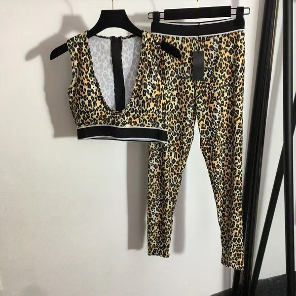 designer active sets fashion king's yoga workout kit women running sports suit deep v leopard print sports vest with chest pad stretch
designer active sets fashion king's yoga workout kit women running sports suit deep v leopard print sports vest with chest pad stretch