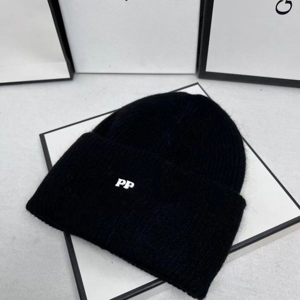 casual p letter designer beanies couple autumn winter wool skull caps suit, Blue;gray
casual p letter designer beanies couple autumn winter wool skull caps suit, Blue;gray