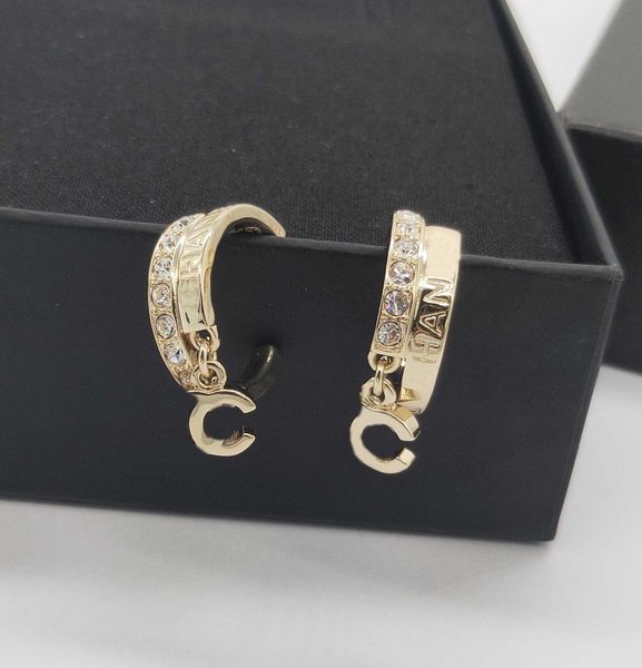 2022 luxury quality charm drop earring with sparkly diamond and words 18k gold plated ps7201a, Golden
2022 luxury quality charm drop earring with sparkly diamond and words 18k gold plated ps7201a, Golden