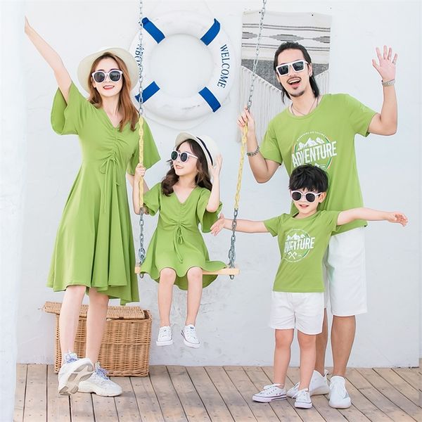 family matching outfits summer clothes mother daughter dresses look dad and son t-shirt shorts couple 220915, Blue
family matching outfits summer clothes mother daughter dresses look dad and son t-shirt shorts couple 220915, Blue