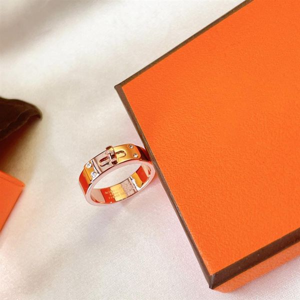 luxury designer ring men's and women's rings 2022 fashion trend charm boutique ring high-quality gift jewelry good ni247g, Silver
luxury designer ring men's and women's rings 2022 fashion trend charm boutique ring high-quality gift jewelry good ni247g, Silver