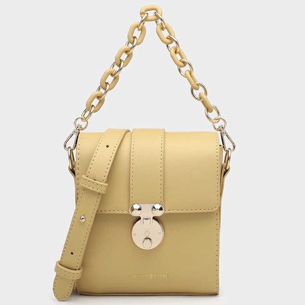 women's three color korean trend designer bag mobile phone zero wallet chain lock small square bags
women's three color korean trend designer bag mobile phone zero wallet chain lock small square bags