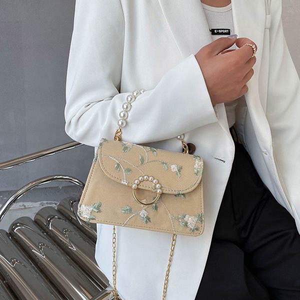 evening bags crossbody women backpack designer shoulder female handbag purse retro chain beaded flower fashion pu leather simple l220913
evening bags crossbody women backpack designer shoulder female handbag purse retro chain beaded flower fashion pu leather simple l220913