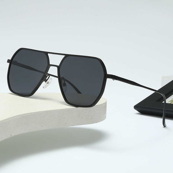 sunglass2022 tiktok day and night aluminum magnesium polarized sunglasses men driving fishing changing colors boxes men., White;black
sunglass2022 tiktok day and night aluminum magnesium polarized sunglasses men driving fishing changing colors boxes men., White;black