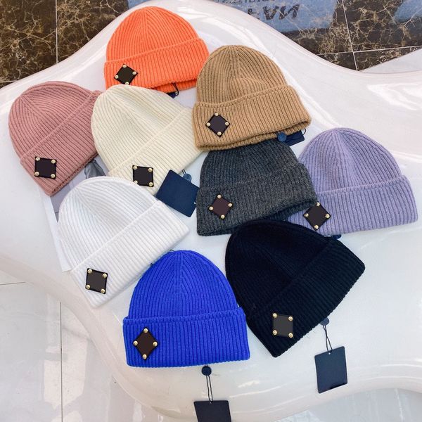 women's brand designer knitted hats men's fashion candy-colored hats couples autumn and winter warm letter leather rhombus hat, Blue;gray
women's brand designer knitted hats men's fashion candy-colored hats couples autumn and winter warm letter leather rhombus hat, Blue;gray