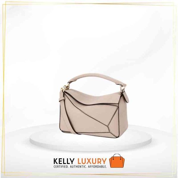 designer bag 2022 lowee vintage canvas hommack fashion handbag geometric saddle commuter leather portable pillow embroidery lady bucket s ik
designer bag 2022 lowee vintage canvas hommack fashion handbag geometric saddle commuter leather portable pillow embroidery lady bucket s ik