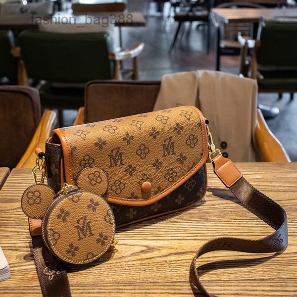 evening bags womens bag new high-grade shoulder bag ins crossbody change packet fashionable stylish printed small square bag
evening bags womens bag new high-grade shoulder bag ins crossbody change packet fashionable stylish printed small square bag