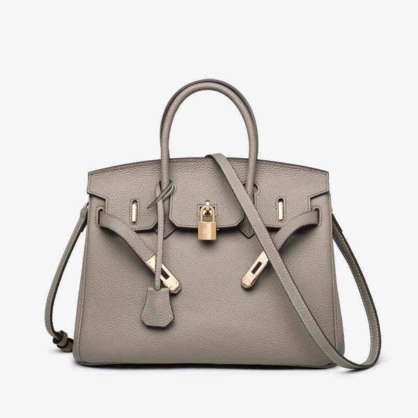 herme bags 25cm bag high sense head leather handbag women's 2022 new fashion trend leather shoulder bag
herme bags 25cm bag high sense head leather handbag women's 2022 new fashion trend leather shoulder bag