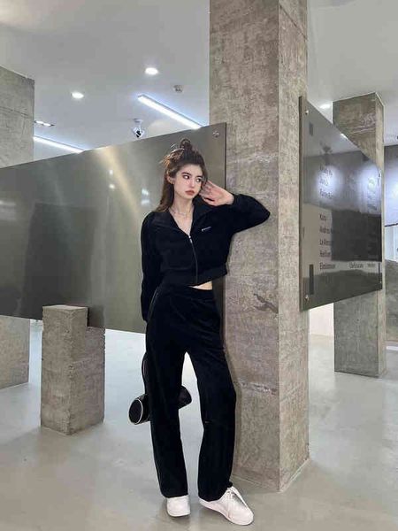 brand women's tracksuits p family 2022 autumn and winter new fashionable short baseball jacket loose casual trousers suit, Gray
brand women's tracksuits p family 2022 autumn and winter new fashionable short baseball jacket loose casual trousers suit, Gray