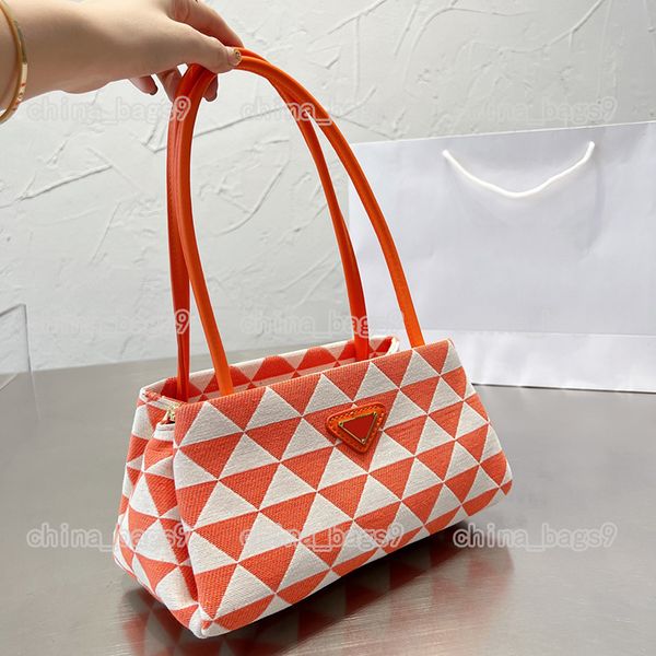 famous shoulder bags designer messenger crossbody fashion women hand bag classic canvas zipper purses
famous shoulder bags designer messenger crossbody fashion women hand bag classic canvas zipper purses