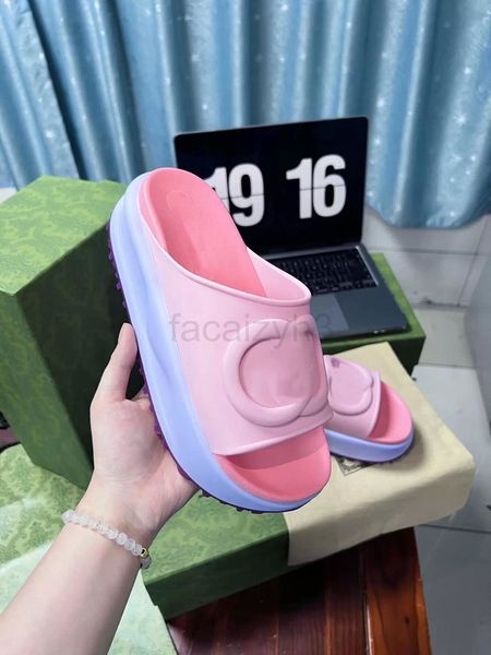 slippers designer 2022women's macarone thick soled slippers breathable non slip platform fashion summer tpu material sole, Black
slippers designer 2022women's macarone thick soled slippers breathable non slip platform fashion summer tpu material sole, Black