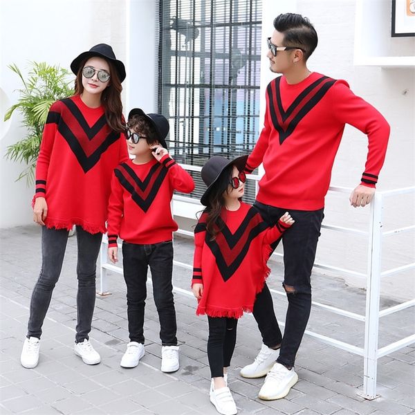 family matching outfits sweaters mother daughter dad son striped long sleeve knit tee look christmas couple 220915, Blue
family matching outfits sweaters mother daughter dad son striped long sleeve knit tee look christmas couple 220915, Blue