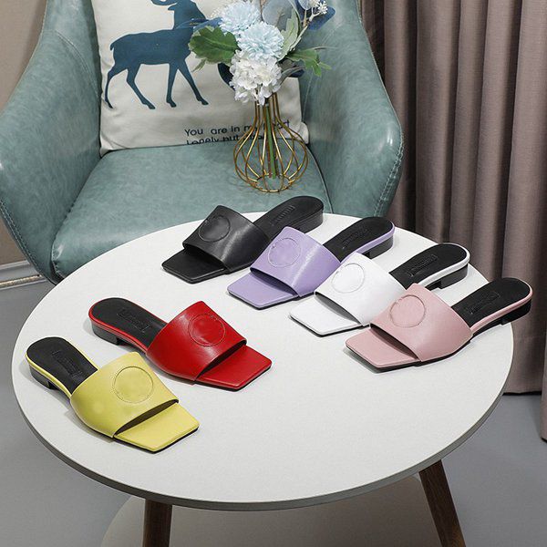 2022 new ladies slippers designer leather slipperss summer fashion all-match sandals brand outdoor open toe flats casual beach slippers larg, Black
2022 new ladies slippers designer leather slipperss summer fashion all-match sandals brand outdoor open toe flats casual beach slippers larg, Black