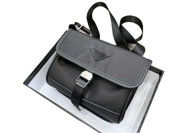 2-piece designer men's black cross body crossbody shoulder bags nylon messenger bag casual style with small purse triangle waterproof
2-piece designer men's black cross body crossbody shoulder bags nylon messenger bag casual style with small purse triangle waterproof