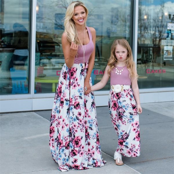 family matching outfits mother kids family matching maxi dress beach patchwork floral printed fashion long dresses mother and daughter match, Blue
family matching outfits mother kids family matching maxi dress beach patchwork floral printed fashion long dresses mother and daughter match, Blue
