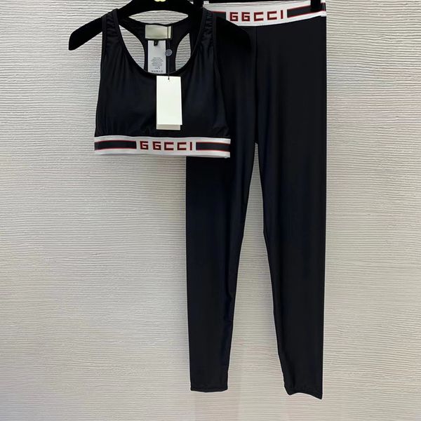 22 designer active sets fashion king's yoga workout kit women new high stretch fitness suit sports logo printed webband waist waist wai
22 designer active sets fashion king's yoga workout kit women new high stretch fitness suit sports logo printed webband waist waist wai