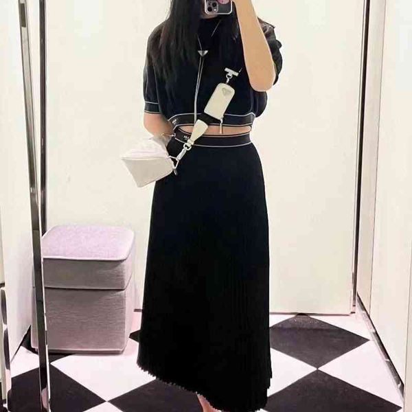 brand women's tracksuits family p 22 early autumn new fashion leisure standard short sleeve long dress versatile set, Black;gray
brand women's tracksuits family p 22 early autumn new fashion leisure standard short sleeve long dress versatile set, Black;gray