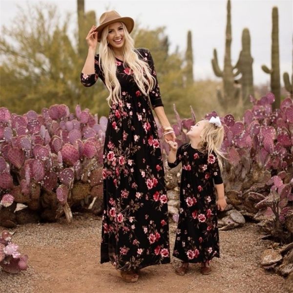 family matching outfits family look mommy and me dress autumn long sleeve mother daughter winter dresses matching clothes flower printed lon, Blue
family matching outfits family look mommy and me dress autumn long sleeve mother daughter winter dresses matching clothes flower printed lon, Blue