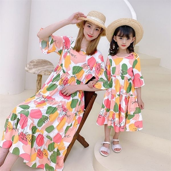 family matching outfits summer floral print mother daughter short sleeve dresses mommy and me clothes family matching clothes mom kids girls, Blue
family matching outfits summer floral print mother daughter short sleeve dresses mommy and me clothes family matching clothes mom kids girls, Blue
