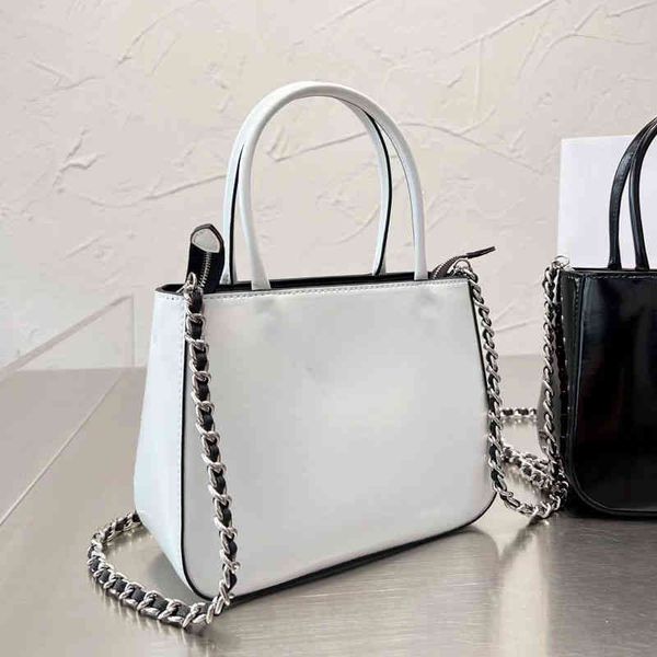 designer chain tote brand pr women hands elegant leather shoulder bucket totes handbags large capacity lady shopping bag
designer chain tote brand pr women hands elegant leather shoulder bucket totes handbags large capacity lady shopping bag