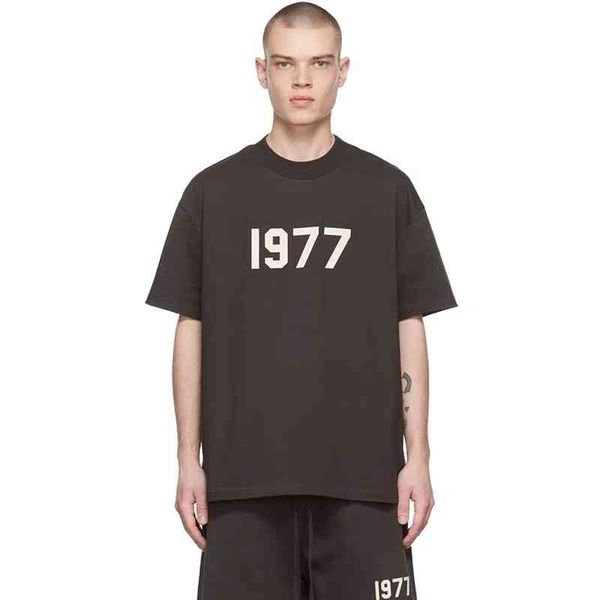 designer fashion t shirt fog europe and america fear of goddess double line essentials1977 round neck short sleeve high street t-shirt, White;black
designer fashion t shirt fog europe and america fear of goddess double line essentials1977 round neck short sleeve high street t-shirt, White;black